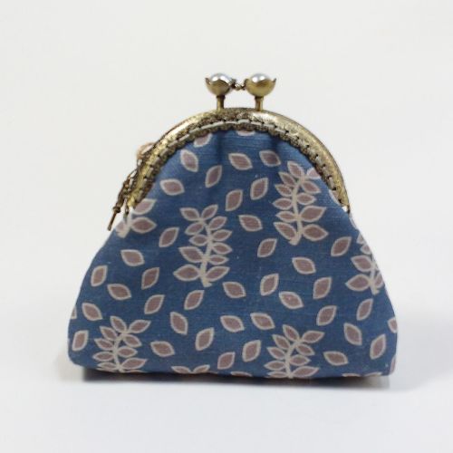 Blue and stone leaves clasp purse