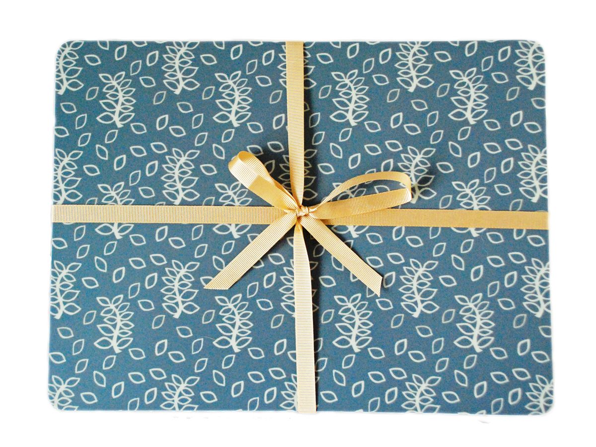 Blue leaves placemats