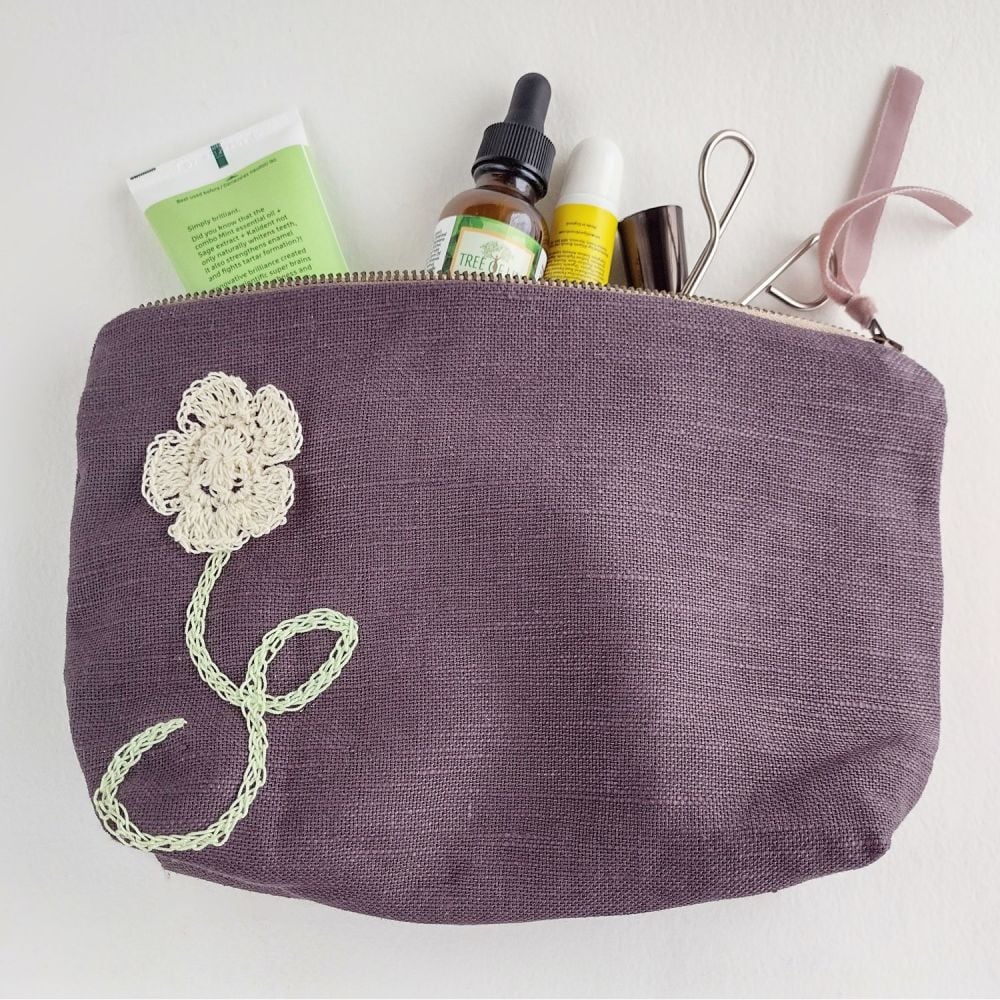 Linen medium cosmetic pouch with crocheted detail
