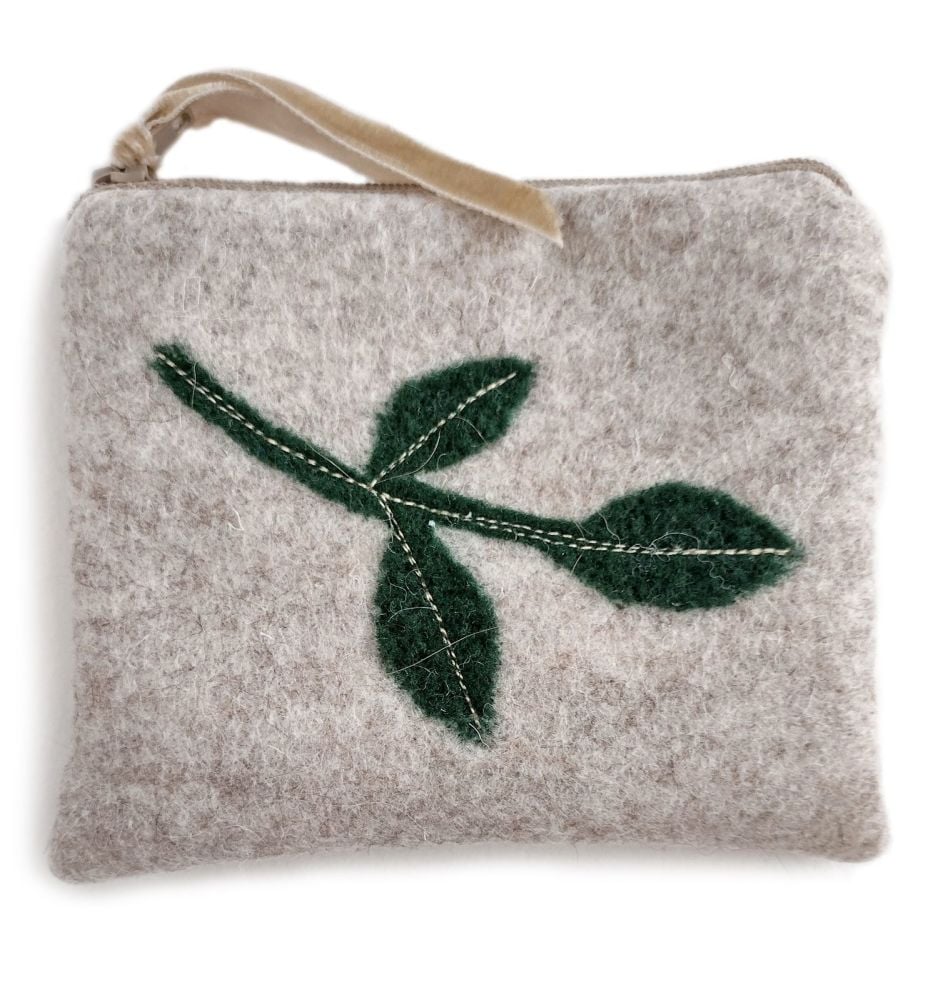 Woolfelt purse in natural with wood green oak leaves