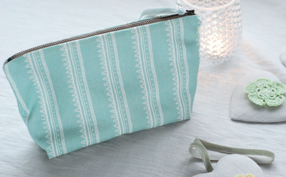 aubray-mintgreen-pouch_nutmegandsage