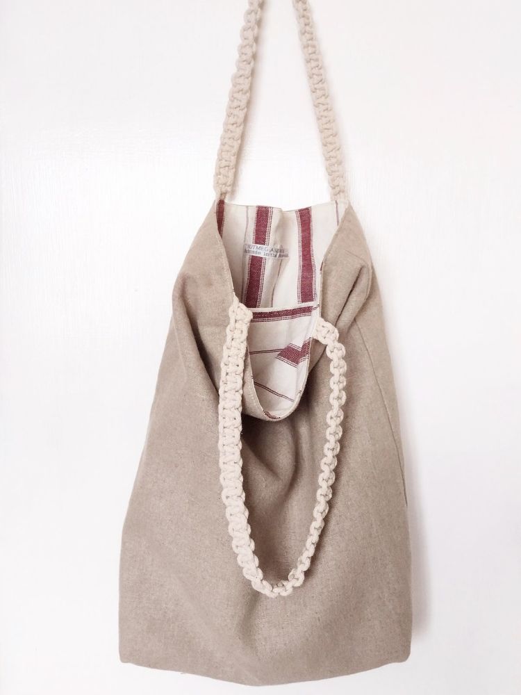 macrame bag with wooden handles | Macrame bag, Macrame, Wooden handles