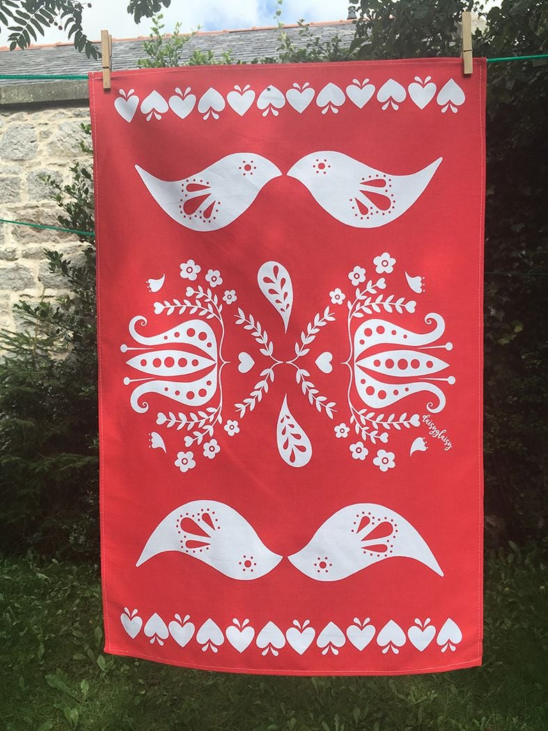 Red love bird tea towel
