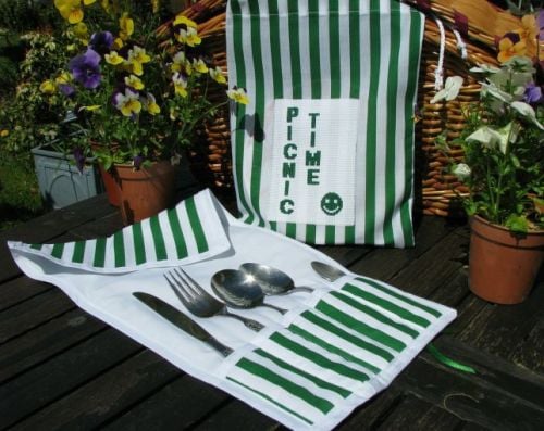 Outdoor Living Pattern - Picnic Time Cutlery Wraps & Serviette Bag