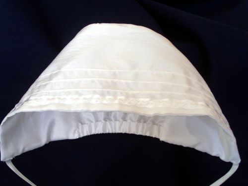 Hearts and Ribbon Bonnet