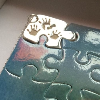 Jigsaw photo with necklace