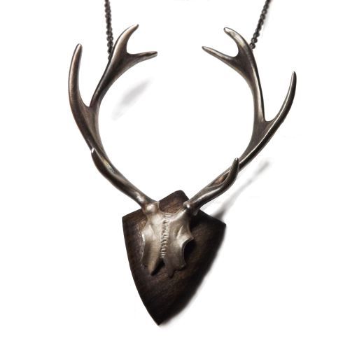 Oh Deer Trophy necklace