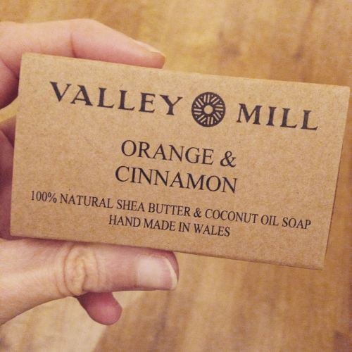 valley mill natural handmade cinnamon orange soap blog review lylia rose be