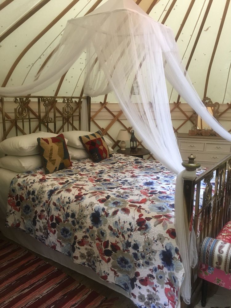 romantic yurt for two michaelchurch escley (6)