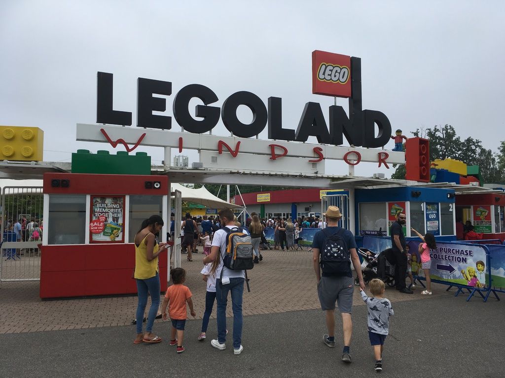 My Very Honest LEGOLAND Windsor Review Entrance