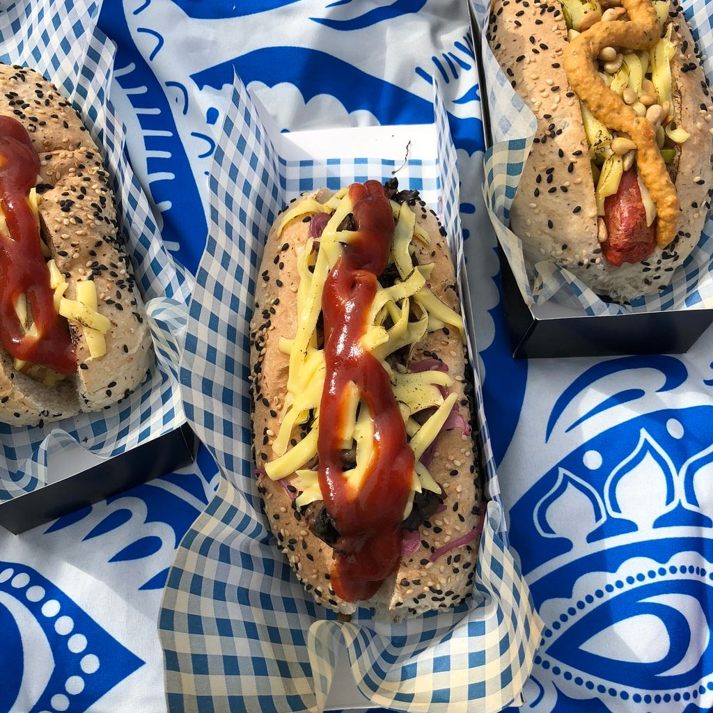 My Very Honest UK Vegan Campout Review&shy;vegan hot dog