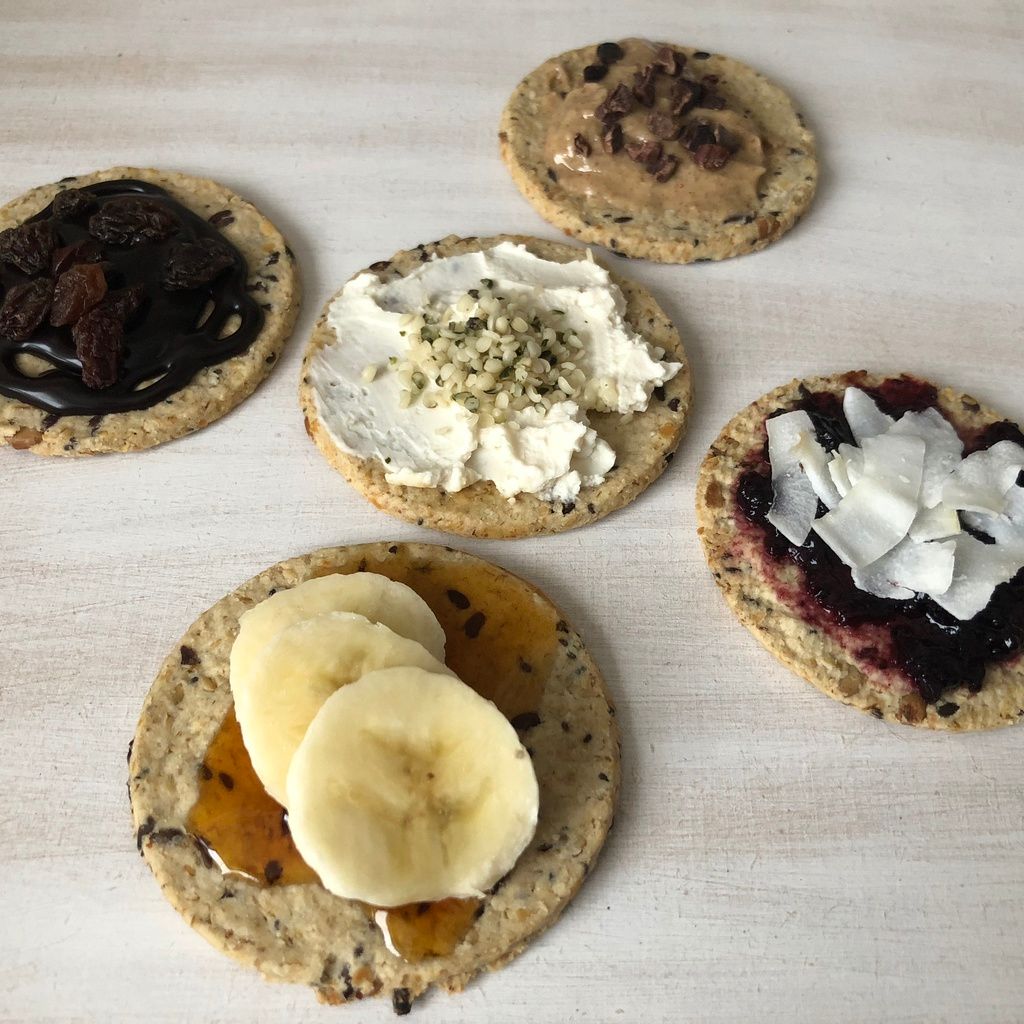 5 quick, easy and deliciously sweet vegan Nairn&rsquo;s Oatcakes toppings