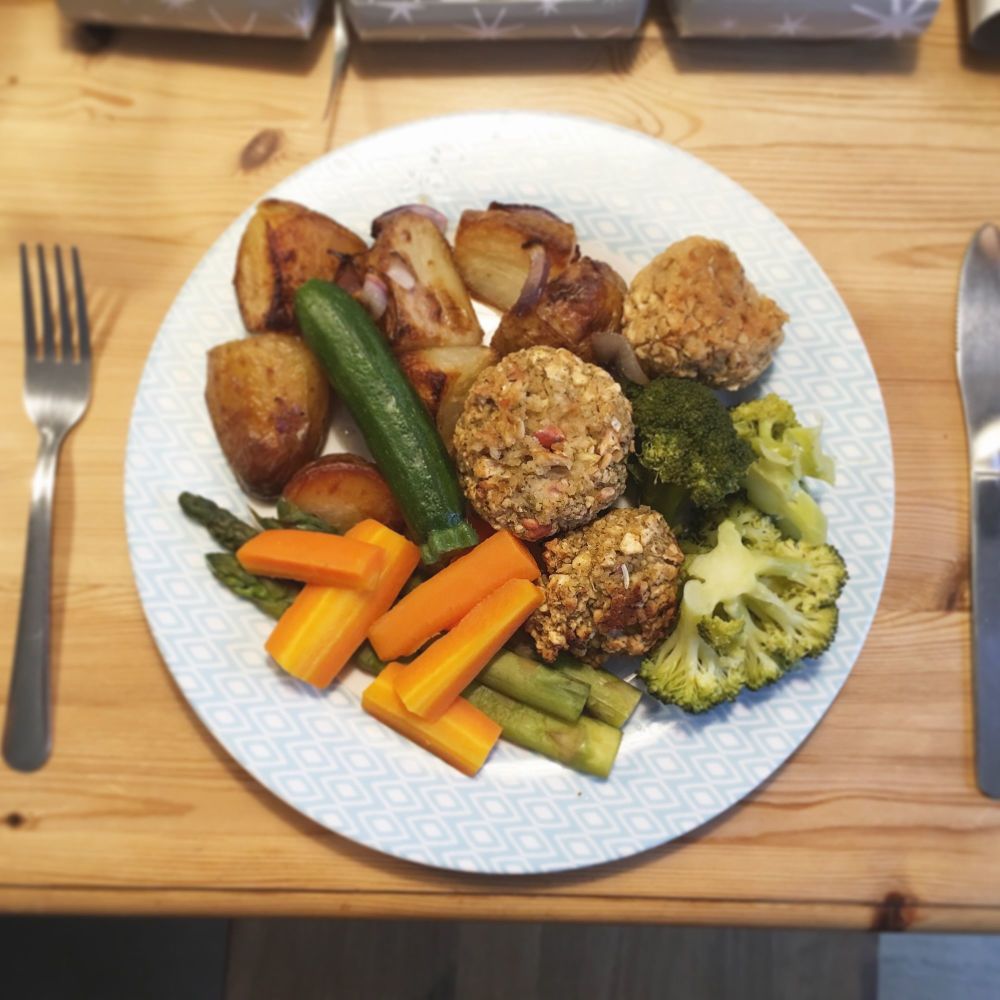 Vegan roast dinner 2017 - Lylia Rose - Victoria Sully