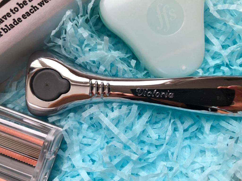 FFS razor review limited edition Lily razor and special offer