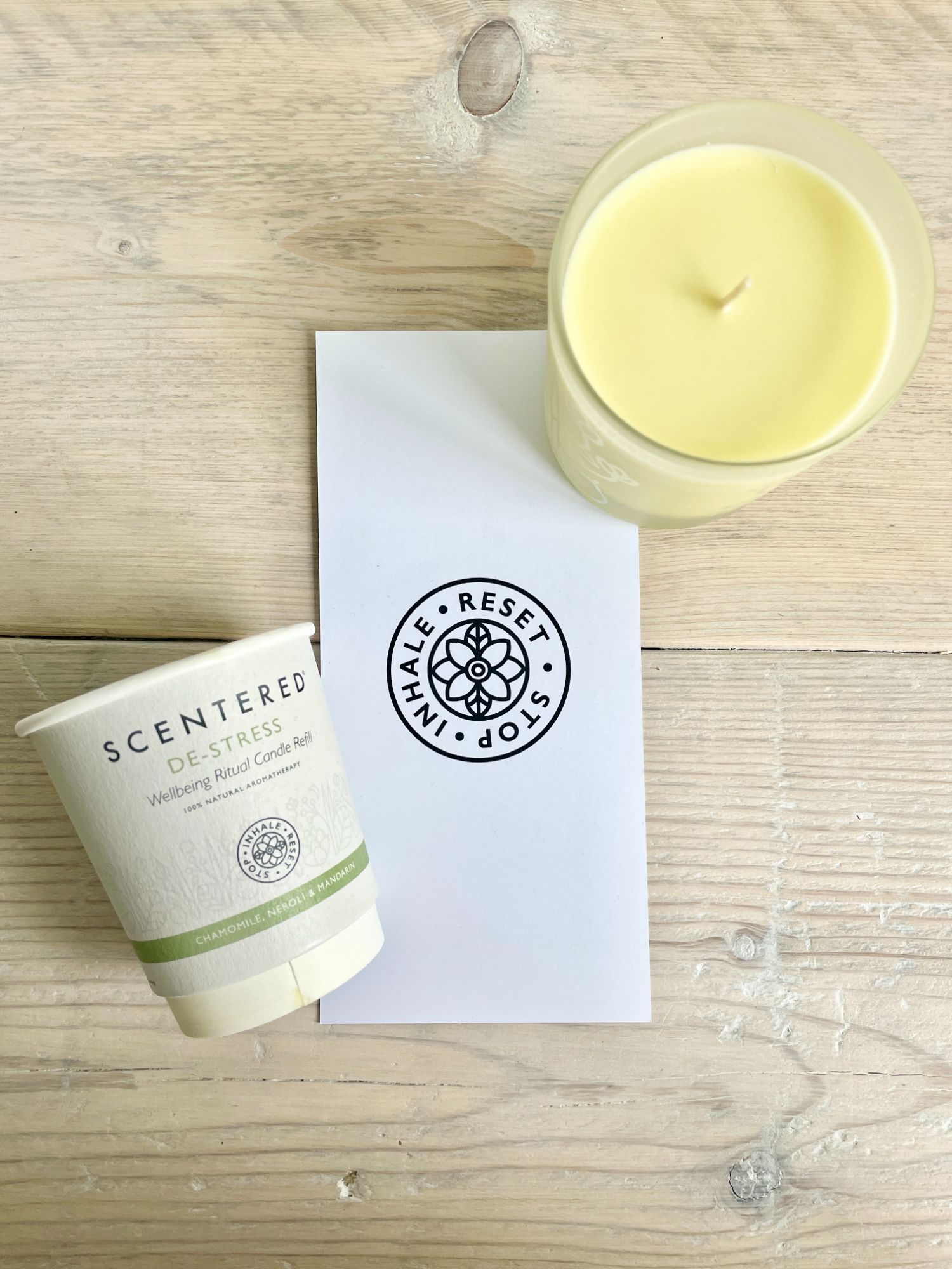 DE STRESS with Scentered ecofriendly refillable vegan candles