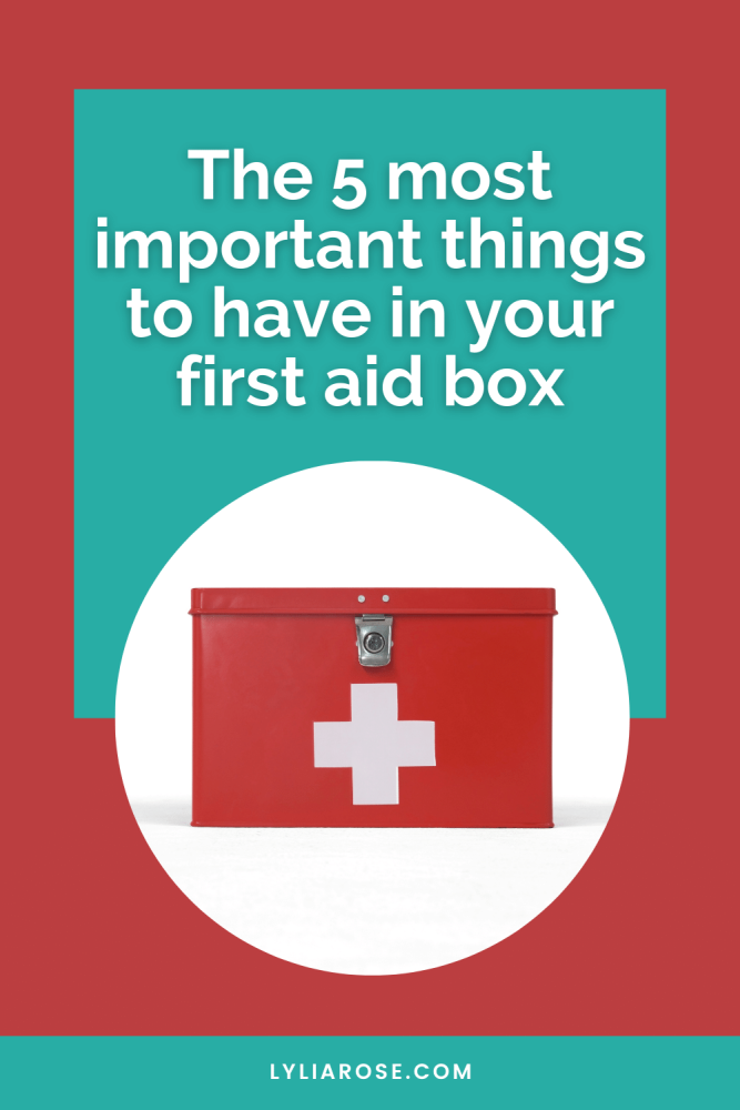 The 5 most important things to have in your first aid box