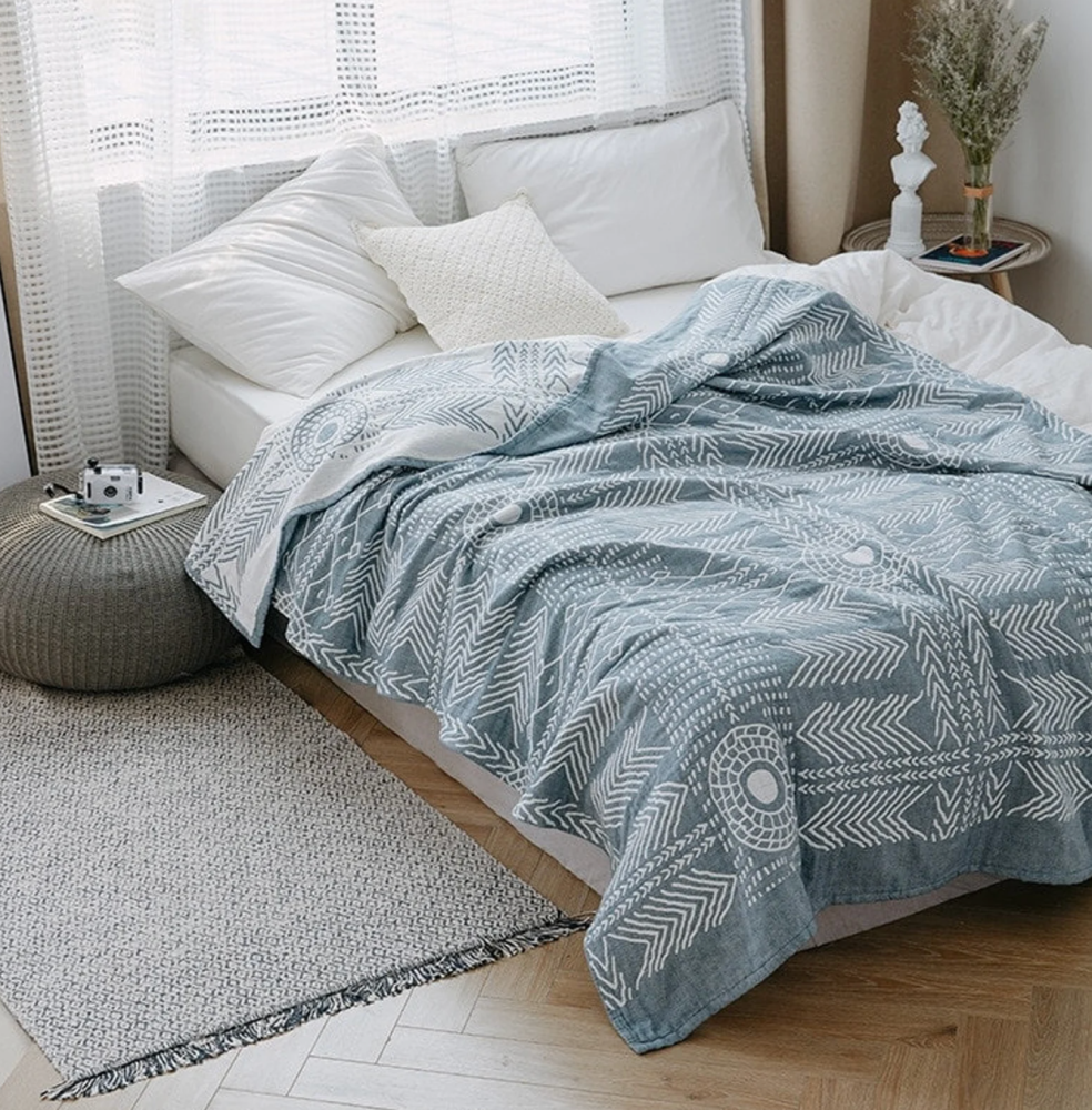 Scandi bed throw cotton