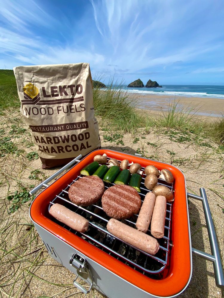 barbecue food at the beach Lekto