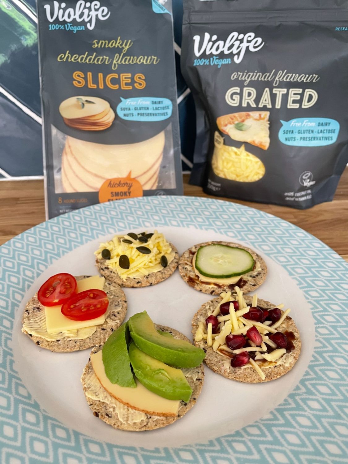 Vegan oatcake toppings Easy sweet and savoury ideas!