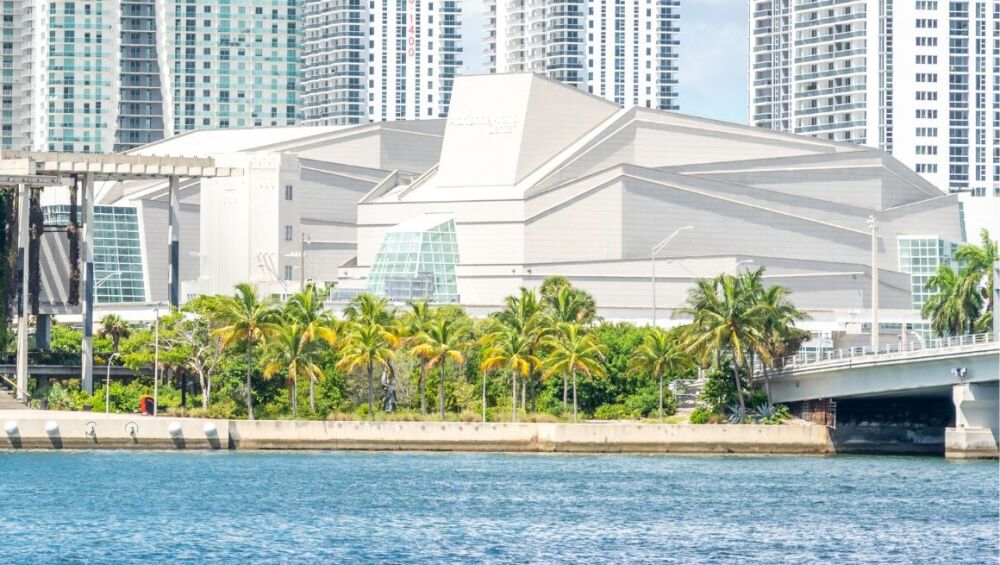 Miami Airport Layover Local Landmarks Near Brickell (1)