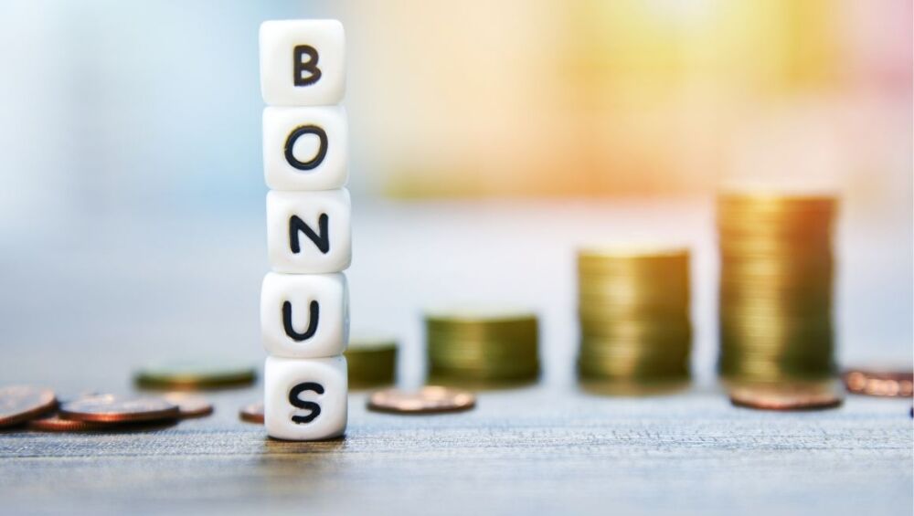 How Bonuses Can Help Your Money Go Further