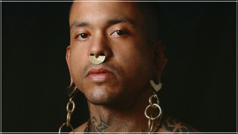 The History of Men and Earrings From Warriors to Runways (1)