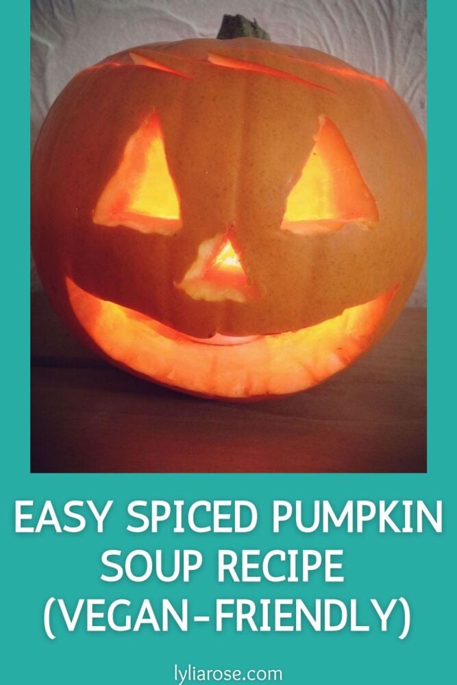 Easy Spiced Pumpkin Soup Recipe (Vegan-friendly) (1) Easy Spiced Pumpkin Soup Recipe (Vegan-friendly) (1)