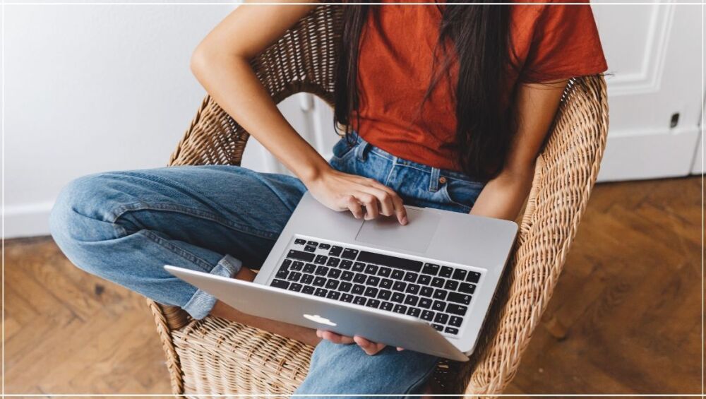 The Easy Way to Book a Holiday Online and Save Money (1)