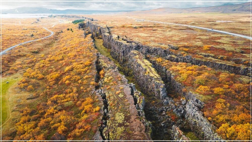 The Tectonic Plate Meeting Point - Thingvellir, Iceland The Tectonic Plate Meeting Point - Thingvellir, Iceland