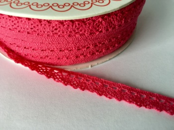 Scalloped Edge Lace Trim 10mm - Fuchsia Pink