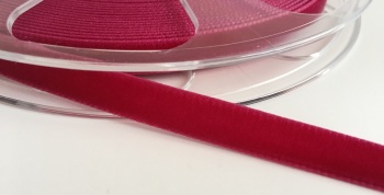 9mm Velvet Ribbon - Raspberry
