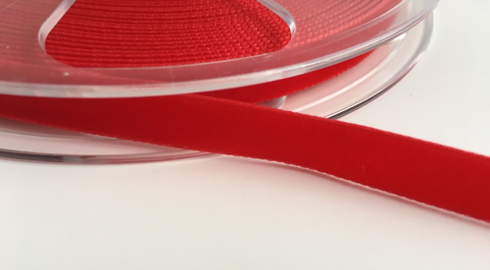 9mm Velvet Ribbon - Red