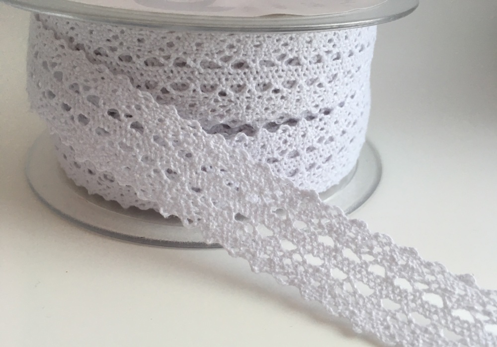 Double Edged Crotchet Cotton Lace 25mm - White