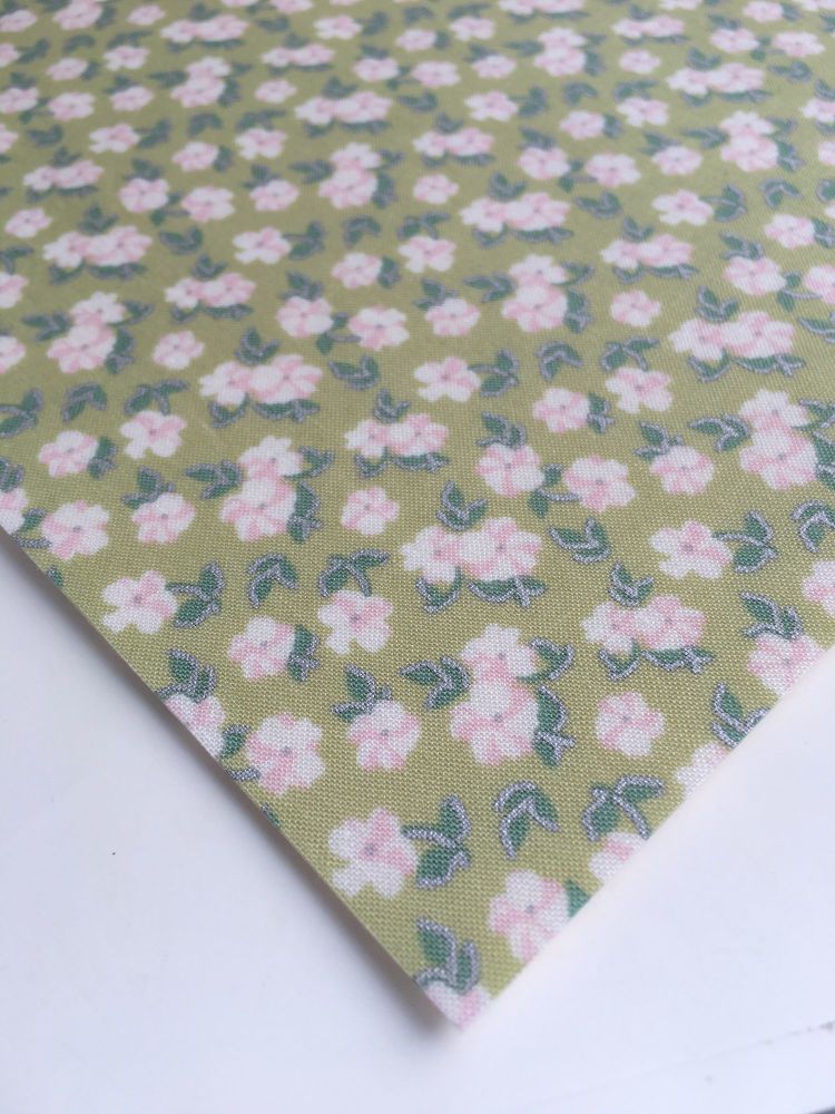 Lecien La Conner Metallic - Mini Florals Sage - Felt Backed Fabric
