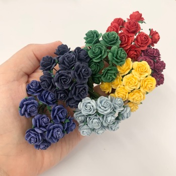 Carroway Colour Collection - Back to School - 15mm Mulberry Paper Open Roses