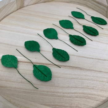 GREEN MULBERRY PAPER ROSE LEAVES - 35mm