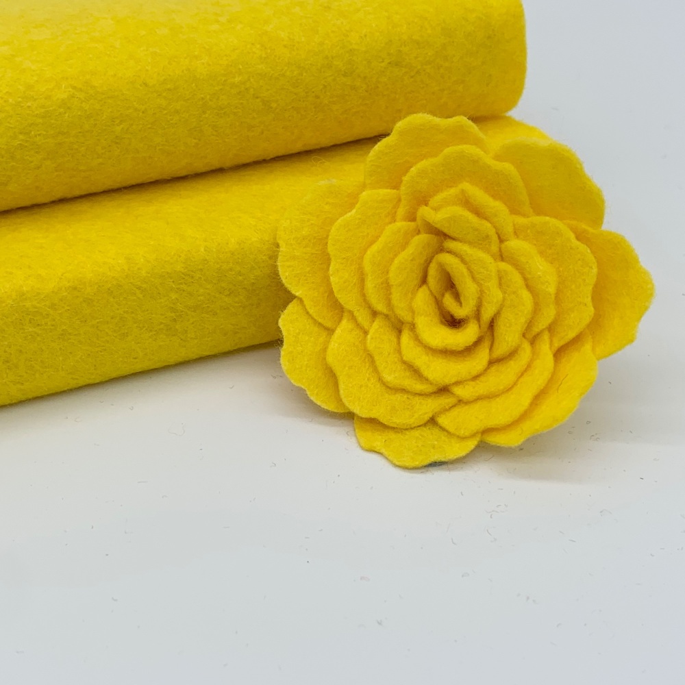 <!--019-->Yellow Wool Blend Felt 