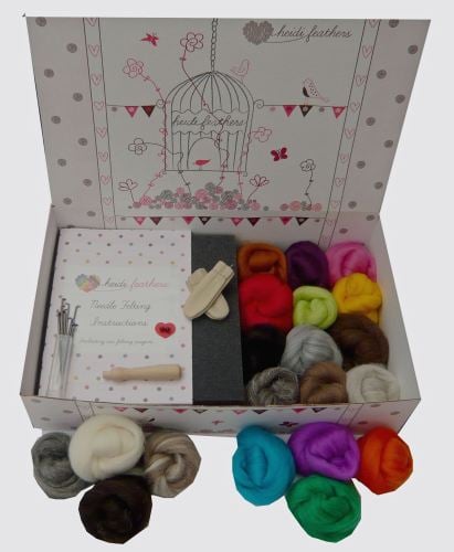 Needle Felting Kit with Merino & Undyed Natural Wool