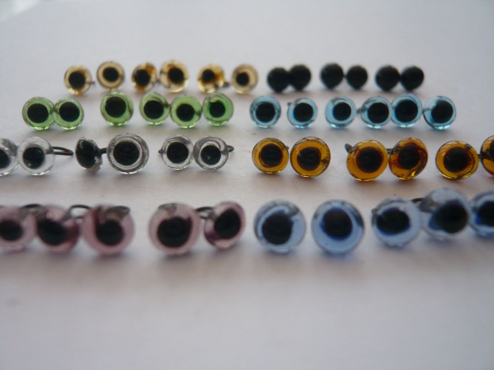 Handmade German Glass Eyes 4mm (Looped back easy to sew)