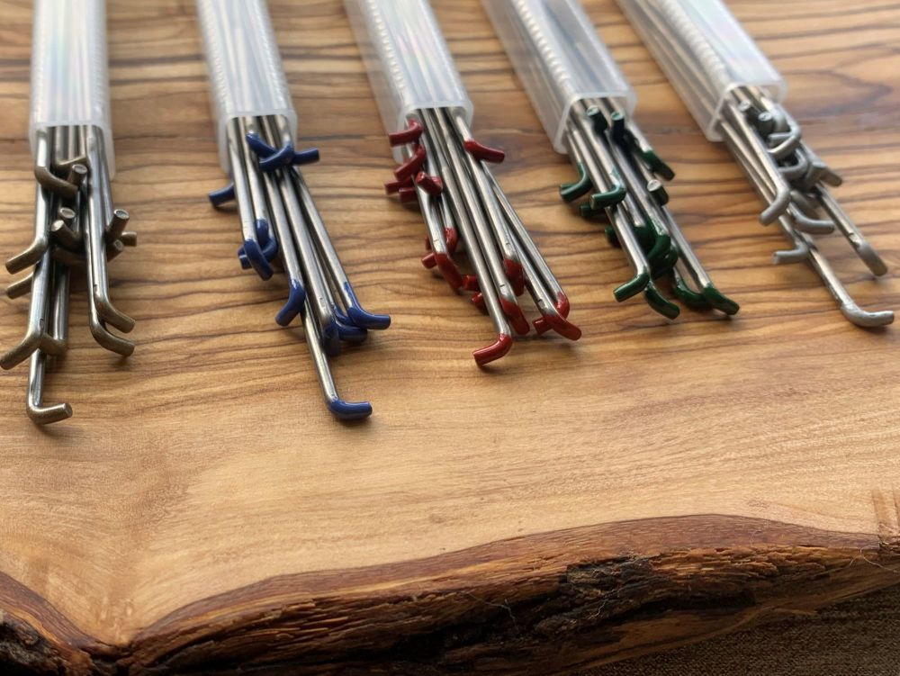'Triangular Mix' 25 Mixed Needles