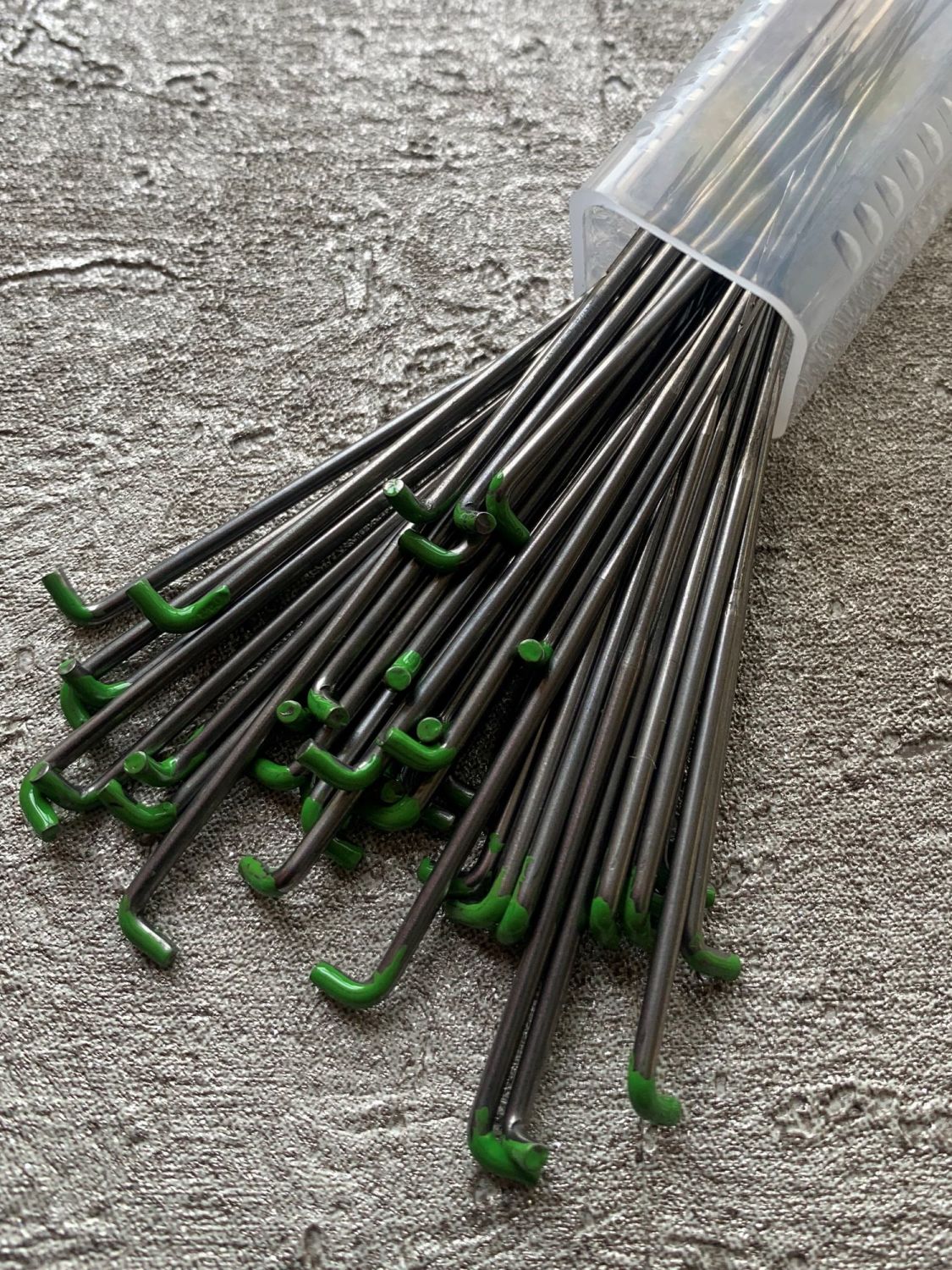 Reverse Felting Needle - 40 Gauge - Dark Green - Fibrecraft