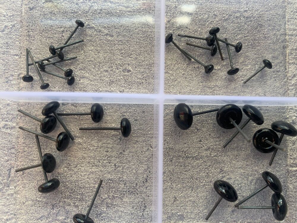 Mixed Size Glass Eyes Pack - Black 3mm, 4mm, 6mm + 8mm