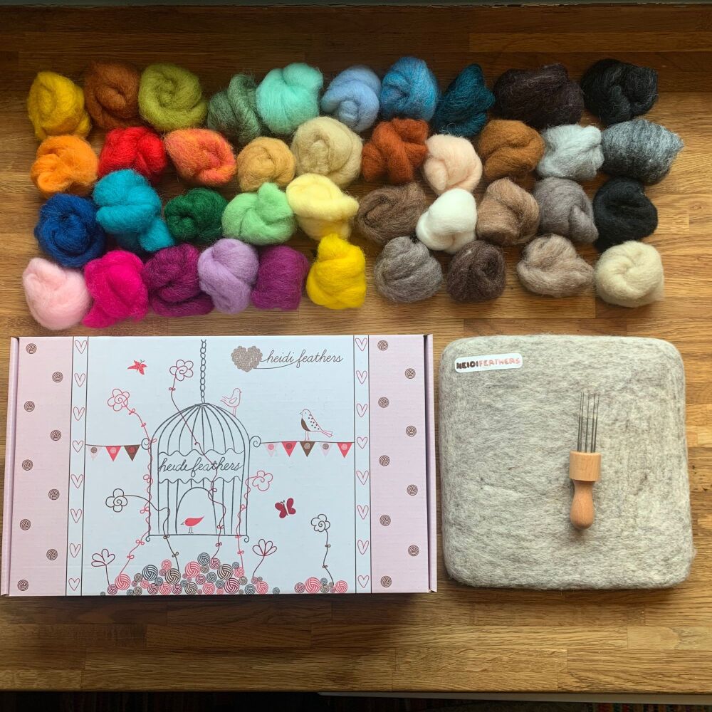 Boxed Seasonal Luxuary Needle Felting Gift Set - Large