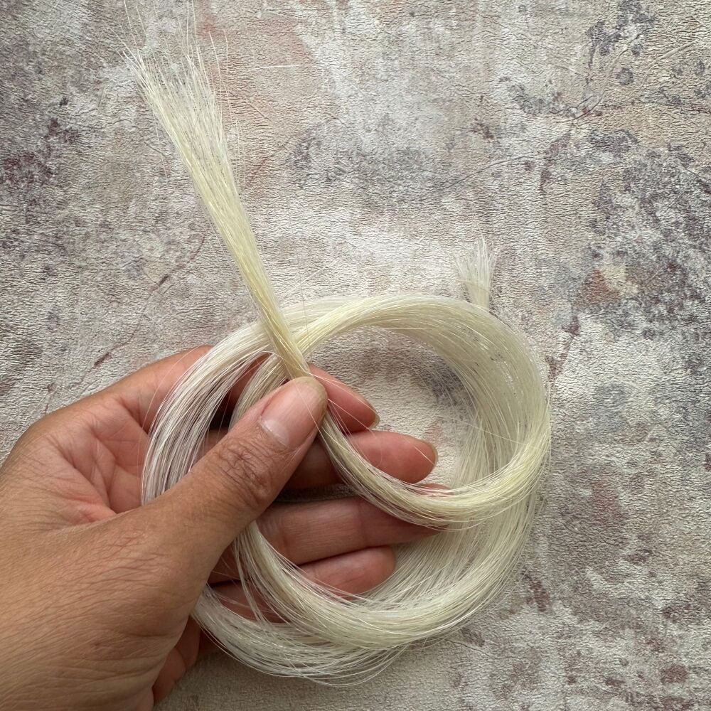 Extra large pack Whiskers & tails - Bleached White - Natural horse hair