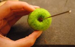 needle felted apple 10