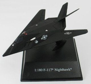 F-117 NIGHTHAWK Scale 1:180 SKY PILOT Die Cast Model Boeing Fighter Jet Air
