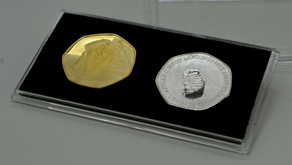 Genuine Silver & 24ct Gold LUNAR/MOON LANDINGS Commemoratives in 50p Coin Case Apollo 11