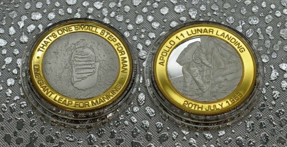 Nasa APOLLO 11 LUNAR/MOON LANDINGS Dual Metal Silver & 24ct Gold Commemorative 1969