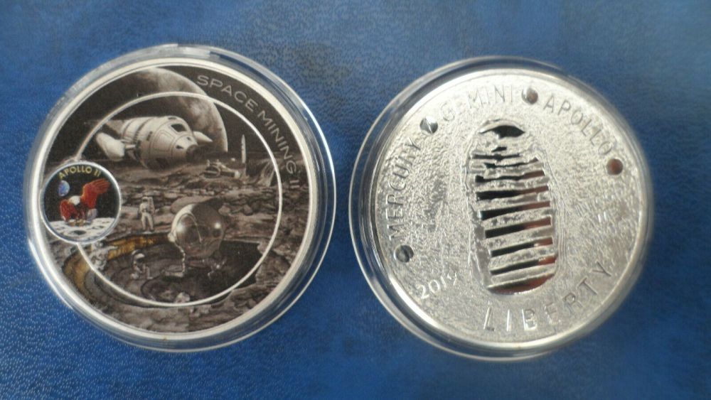 NASA - Apollo 11 moon landing silver plated Medallion Large Coin - Space Mining 