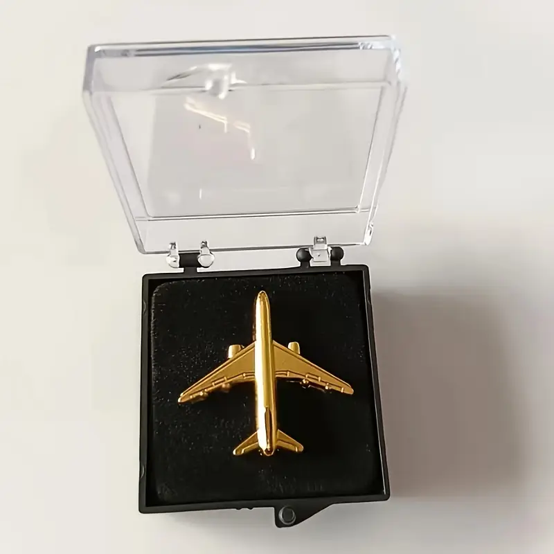 Aircraft Airplane Pilot Gold Pin Badge Broach